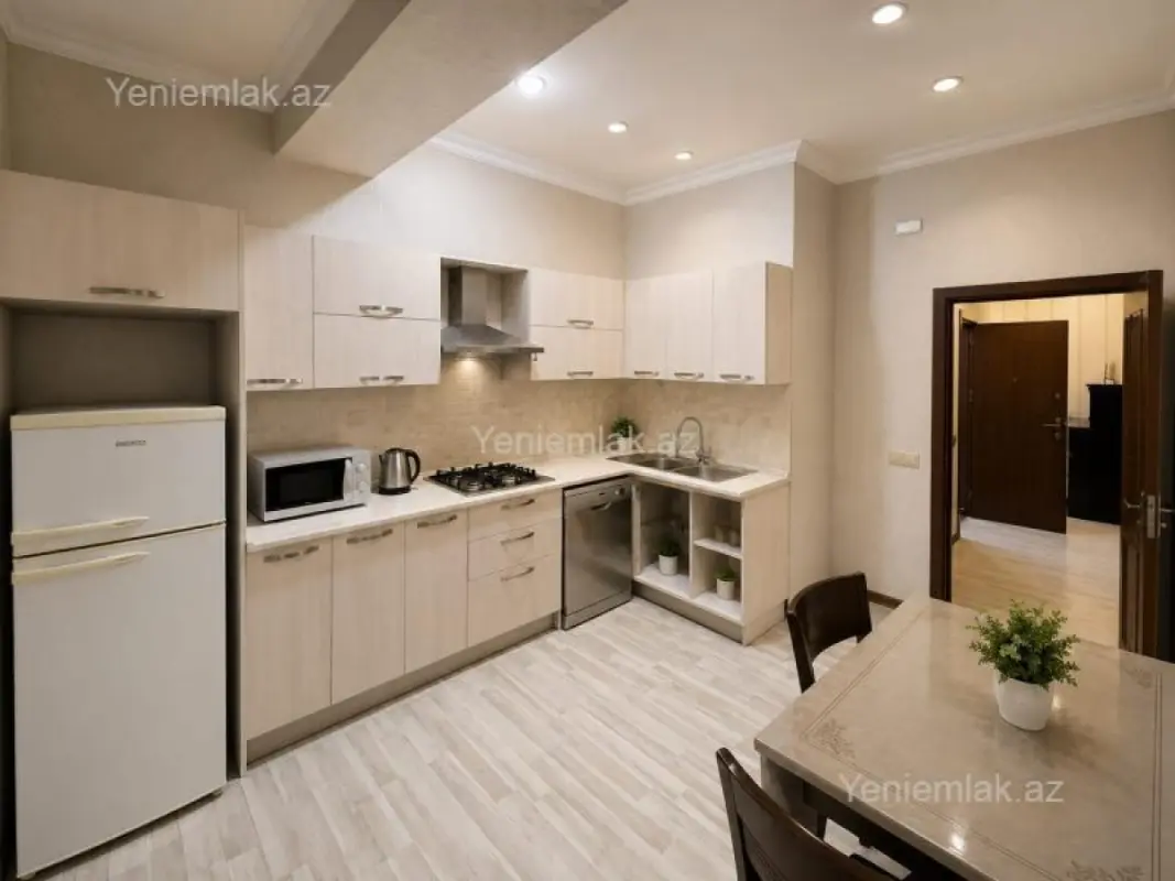 Satılır 3 otaqlı yeni tikili 82 m²