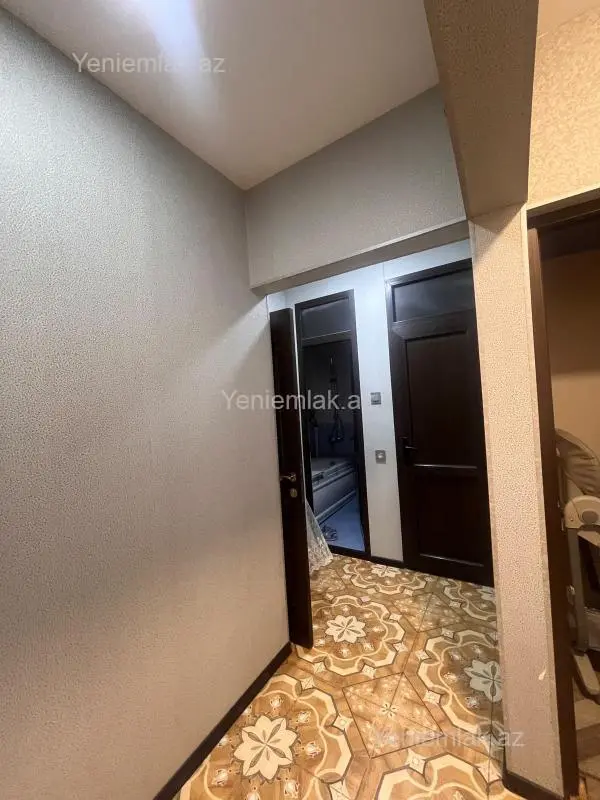 Satılır 3 otaqlı köhnə tikili 75 m²