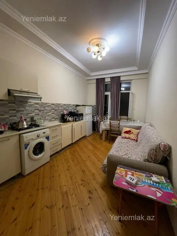 Satılır 2 otaqlı yeni tikili 77 m²