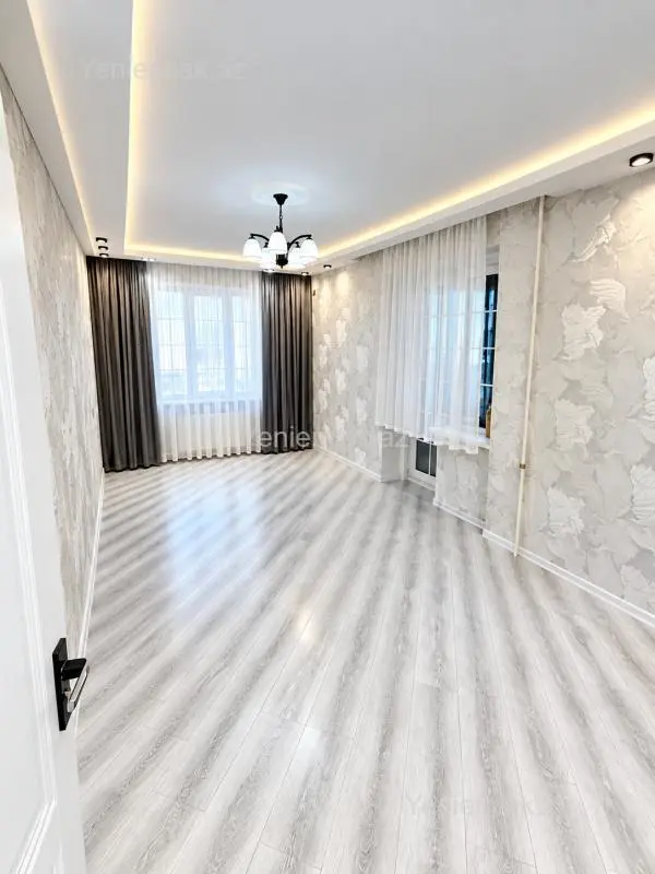 Satılır 3 otaqlı köhnə tikili 70 m²