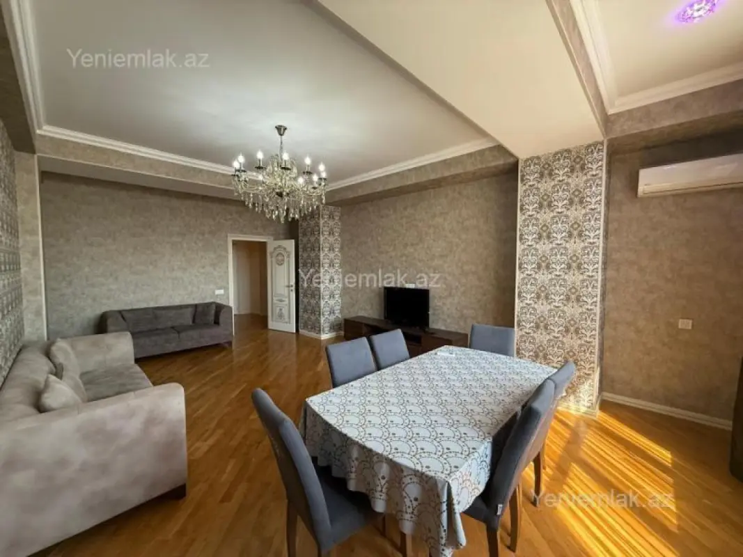 Satılır 3 otaqlı yeni tikili 120 m²