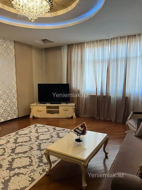 Satılır 3 otaqlı yeni tikili 170 m²