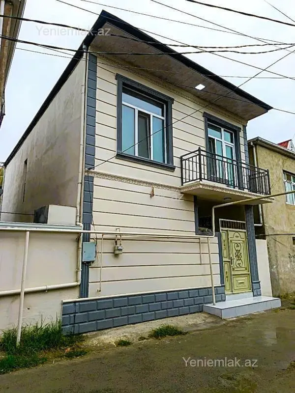 Satılır 4 otaqlı həyət evi 160 m²