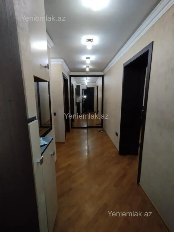 Satılır 3 otaqlı köhnə tikili 75 m²