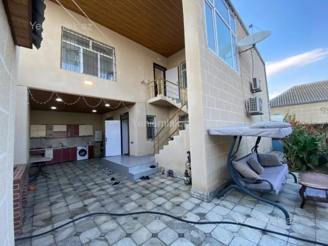 Satılır 7 otaqlı həyət evi 250 m²
