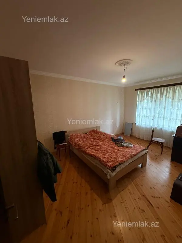 Satılır 3 otaqlı köhnə tikili 80 m²