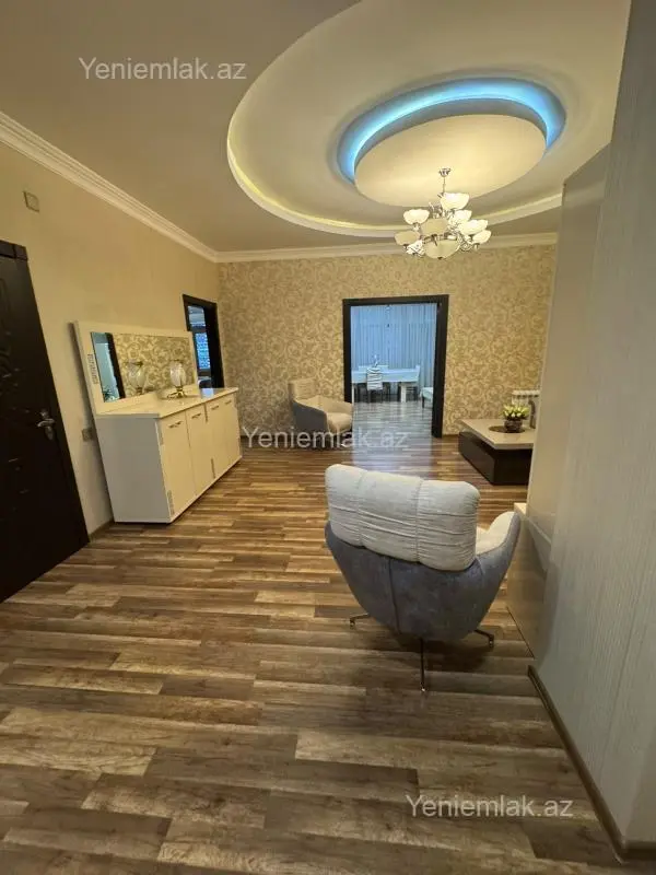 Satılır 3 otaqlı yeni tikili 140 m²