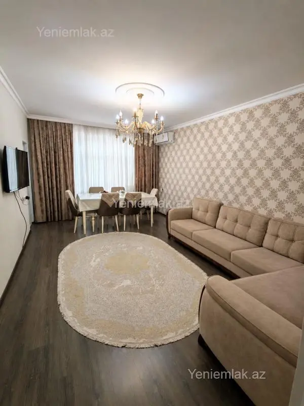 Satılır 5 otaqlı köhnə tikili 100 m²