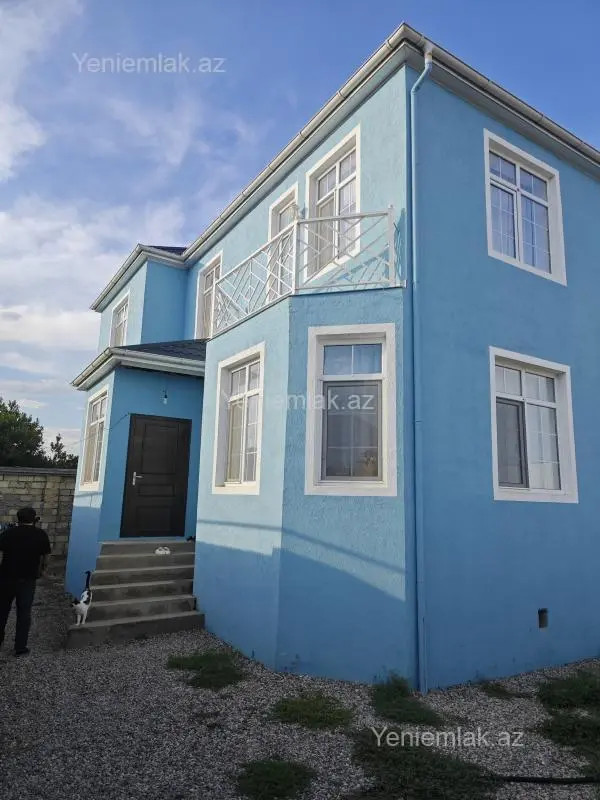 Satılır 6 otaqlı həyət evi 190 m²