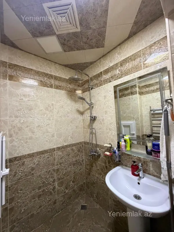Satılır 3 otaqlı yeni tikili 92 m²
