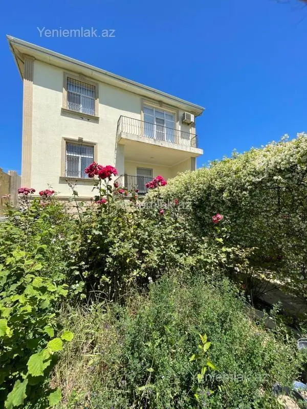 Satılır 4 otaqlı həyət evi 185 m²