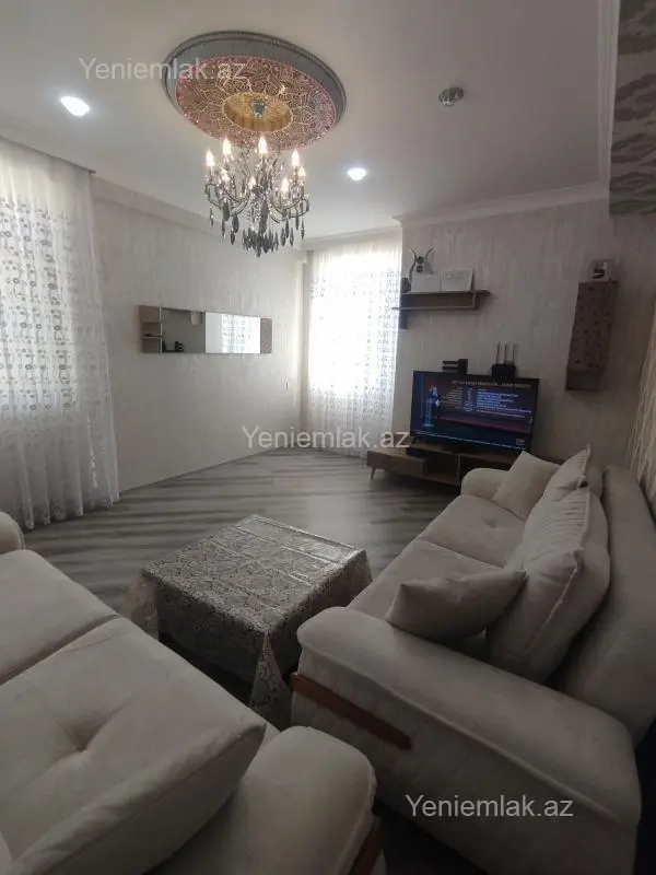 Satılır 3 otaqlı yeni tikili 80 m²