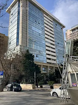 Satılır 3 otaqlı köhnə tikili 122 m² — Bakı, Səbail 3 otaq 122.00 m²