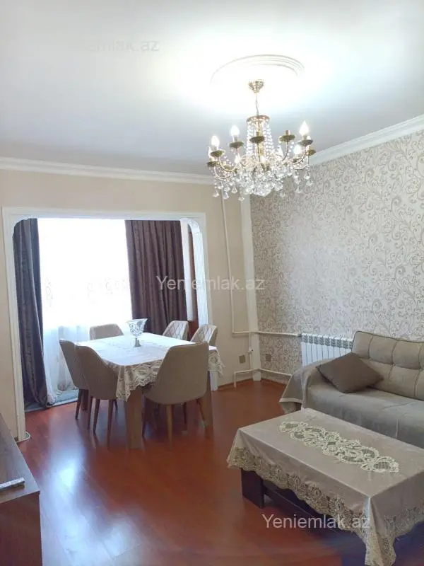 Satılır 3 otaqlı köhnə tikili 72 m²