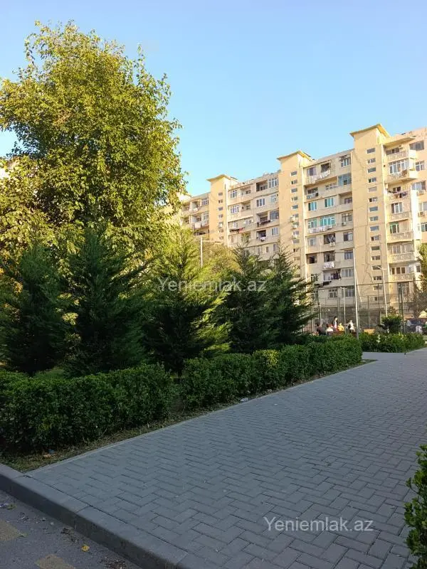 Satılır 3 otaqlı köhnə tikili 85 m²