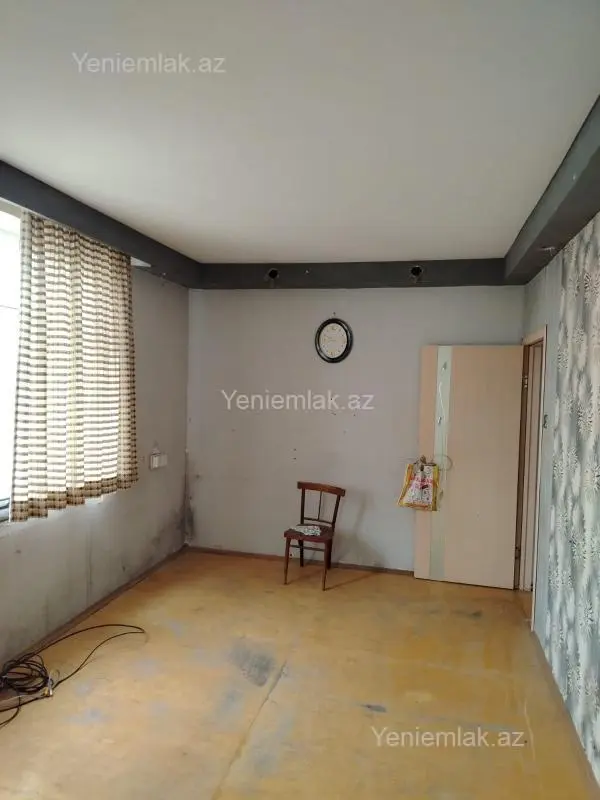 Satılır 1 otaqlı köhnə tikili 35 m²