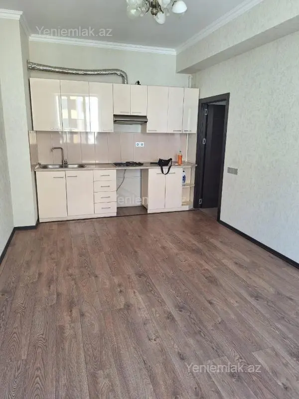Satılır 3 otaqlı yeni tikili 62 m²