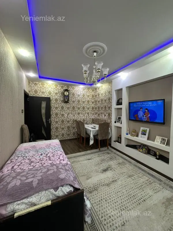 Satılır 5 otaqlı köhnə tikili 120 m²