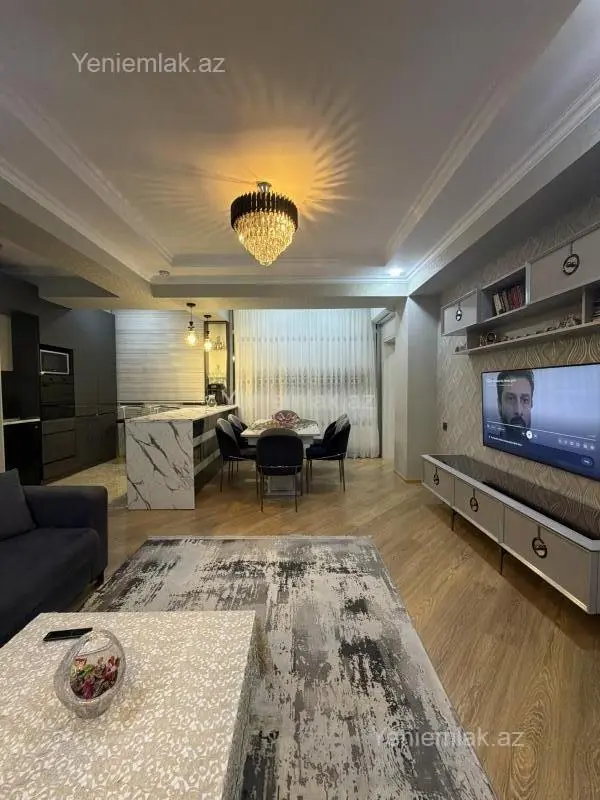 Satılır 3 otaqlı yeni tikili 82 m²
