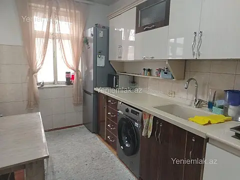 Satılır 4 otaqlı köhnə tikili 90 m² — Sumqayıt, 9-cu mikrorayon 4 otaq 90.00 m²