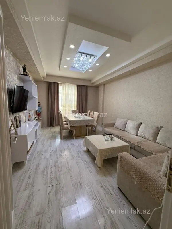 Satılır 3 otaqlı yeni tikili 83 m²