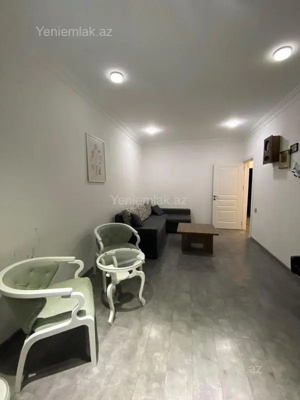 Satılır 3 otaqlı köhnə tikili 85 m²