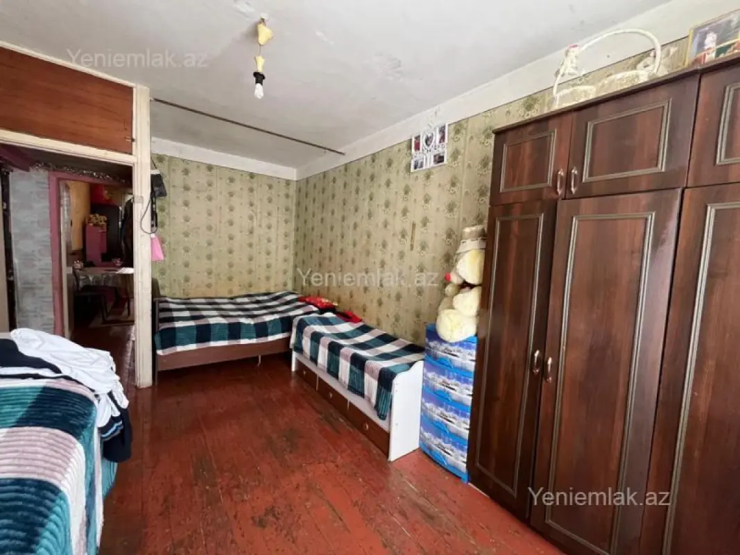 Satılır 2 otaqlı köhnə tikili 60 m²