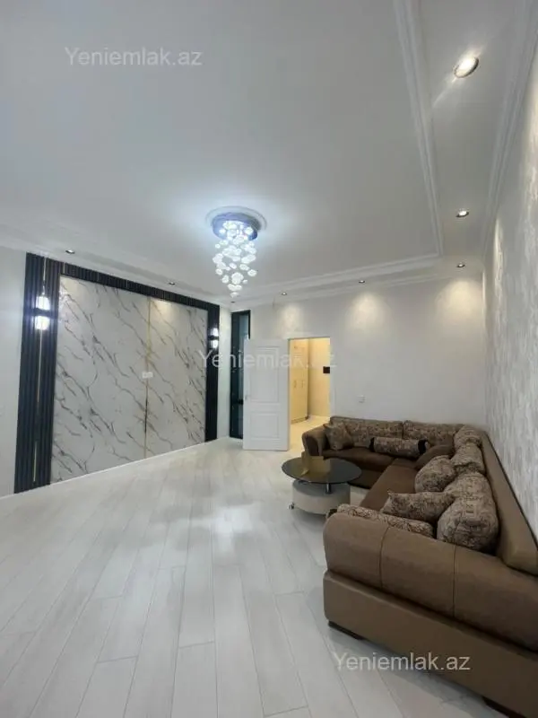 Satılır 3 otaqlı yeni tikili 82 m²