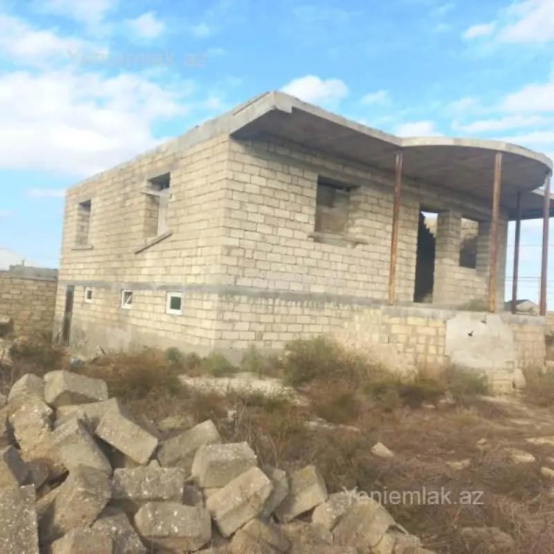 Satılır 4 otaqlı həyət evi 250 m²