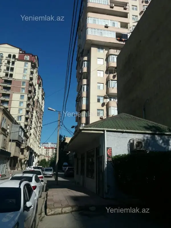 Satılır 2 otaqlı köhnə tikili 35 m²