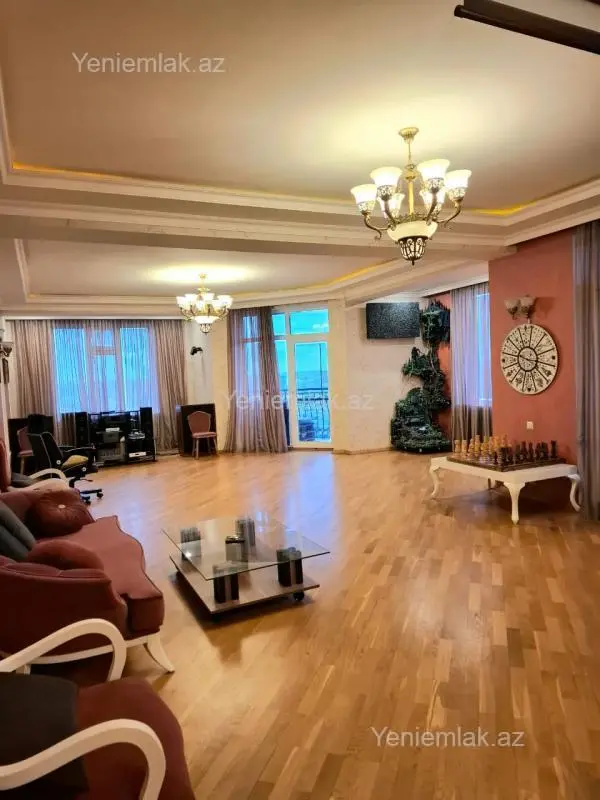Satılır 5 otaqlı yeni tikili 300 m²