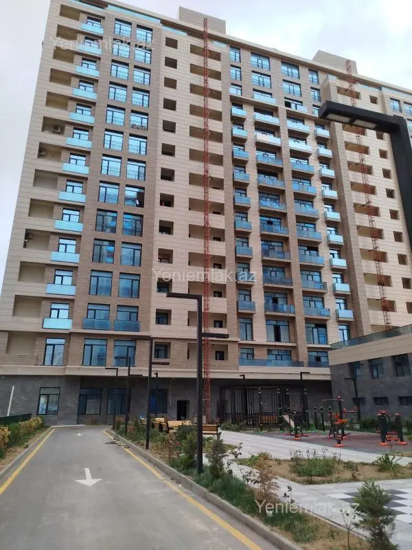 Satılır 3 otaqlı yeni tikili 95 m²