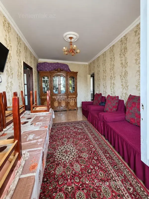 Satılır 5 otaqlı köhnə tikili 100 m²