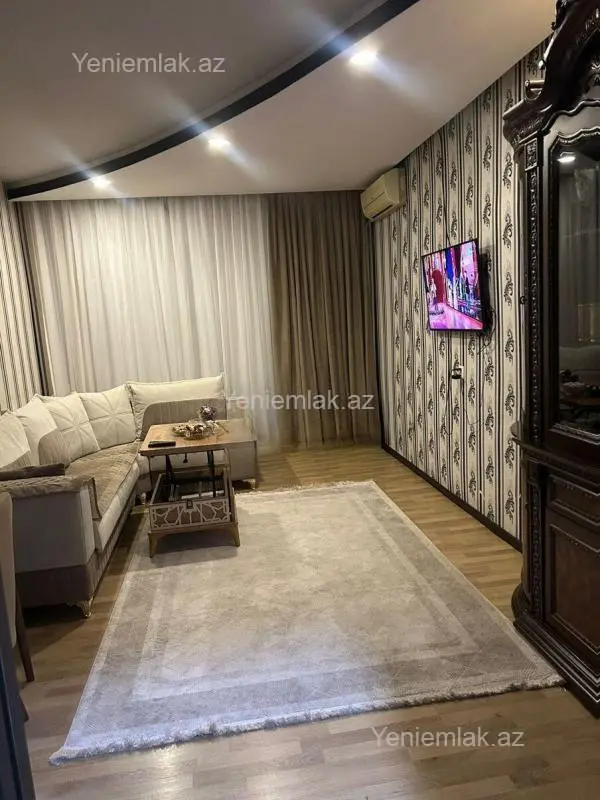 Satılır 3 otaqlı köhnə tikili 85 m²