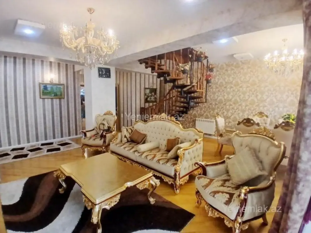 Satılır 4 otaqlı yeni tikili 180 m²