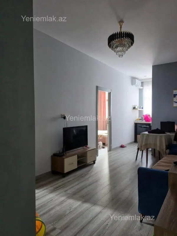 Satılır 3 otaqlı köhnə tikili 60 m²