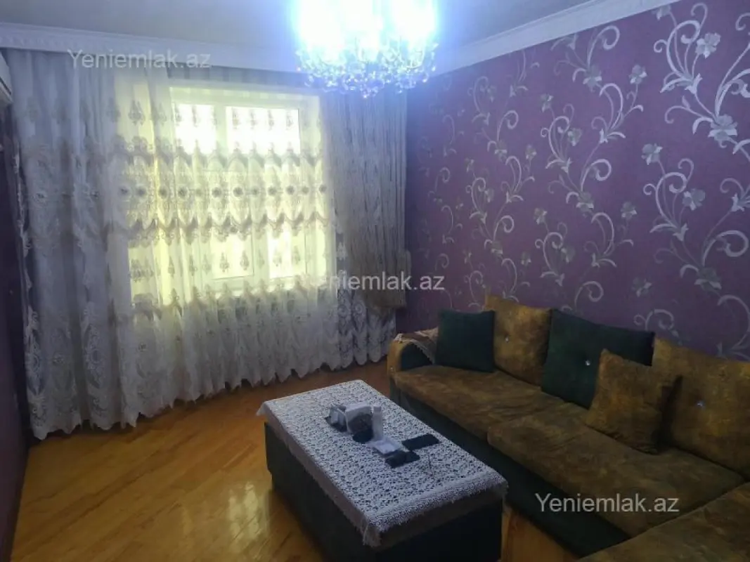 Satılır 5 otaqlı köhnə tikili 105 m²
