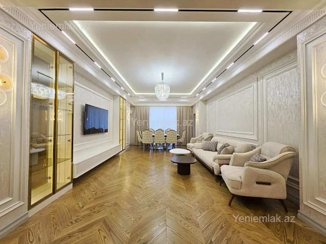 Satılır 4 otaqlı yeni tikili 233 m²