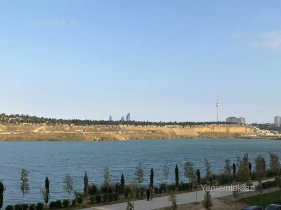 Satılır 4 otaqlı yeni tikili 203 m²