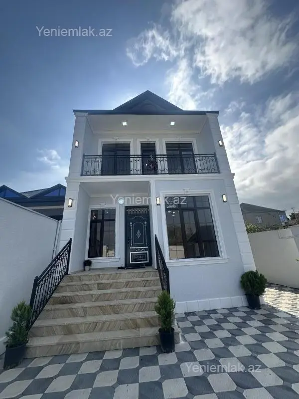Satılır 3 otaqlı həyət evi 180 m²