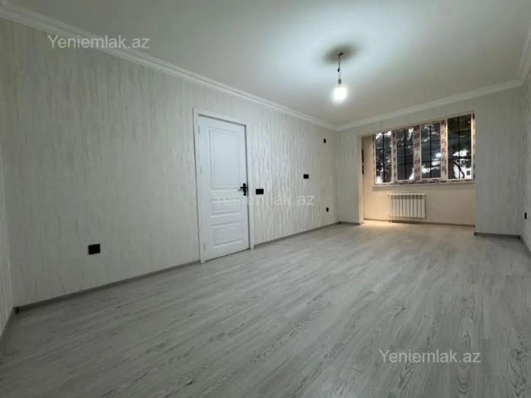 Satılır 1 otaqlı köhnə tikili 32 m²