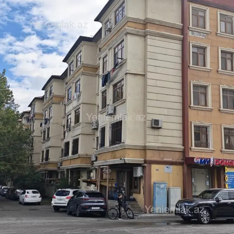 Satılır 2 otaqlı köhnə tikili 60 m²
