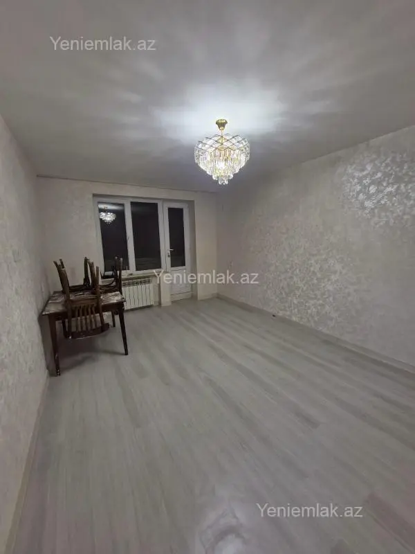Satılır 2 otaqlı köhnə tikili 60 m²