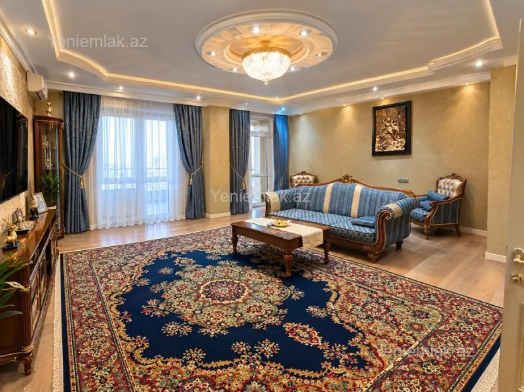 Satılır 4 otaqlı yeni tikili 175 m²