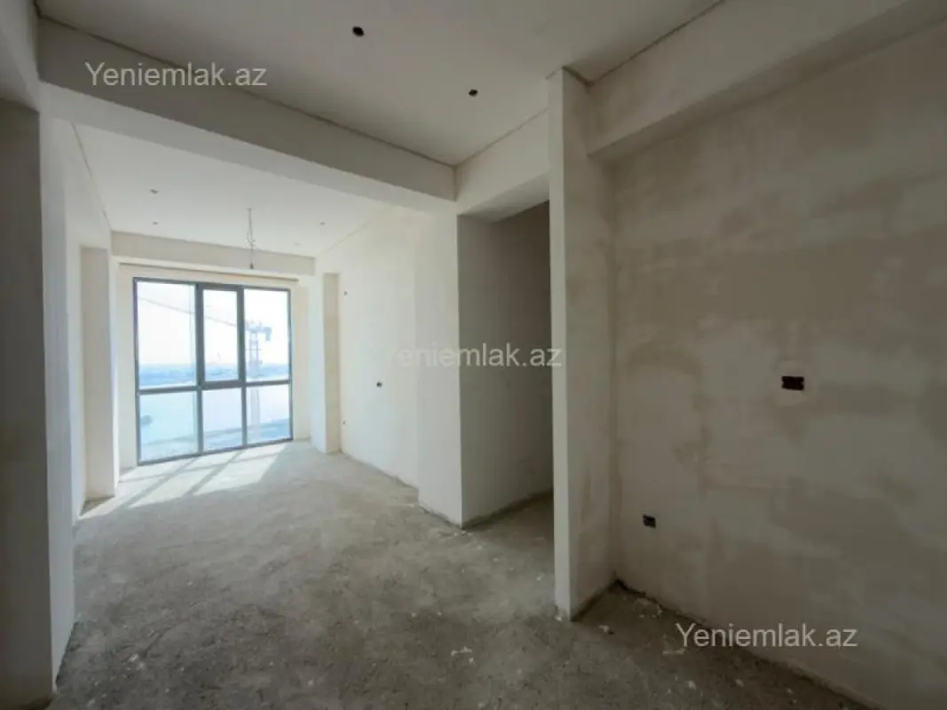 Satılır 3 otaqlı yeni tikili 75 m²