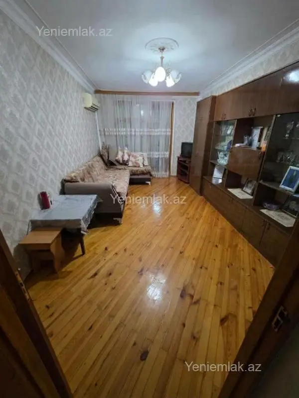 Satılır 3 otaqlı köhnə tikili 65 m²