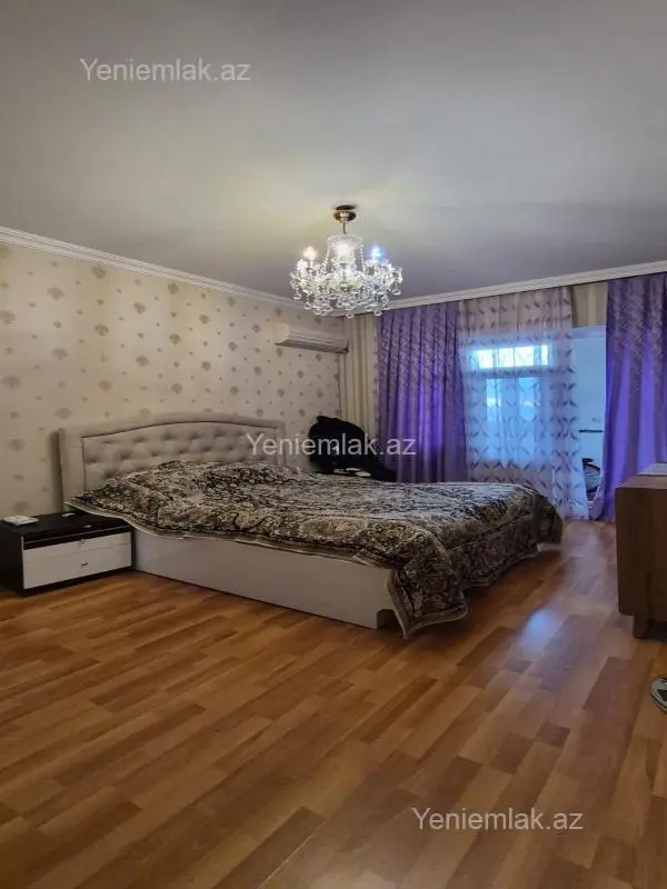 Satılır 4 otaqlı köhnə tikili 110 m²
