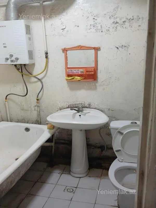 Satılır 1 otaqlı köhnə tikili 30.1 m²