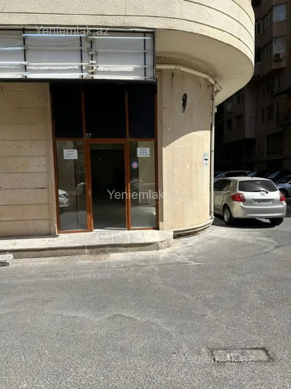 Satılır 3 otaqlı obyekt 94.2 m²