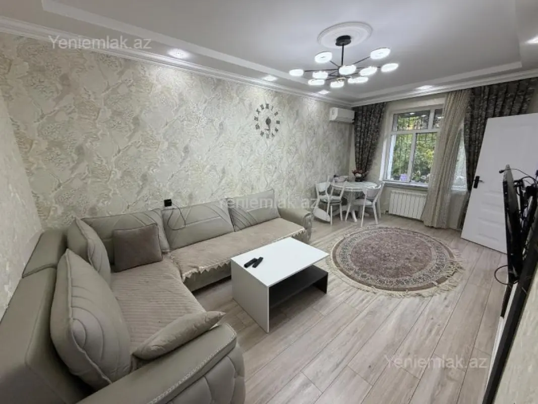 Satılır 2 otaqlı köhnə tikili 65 m²
